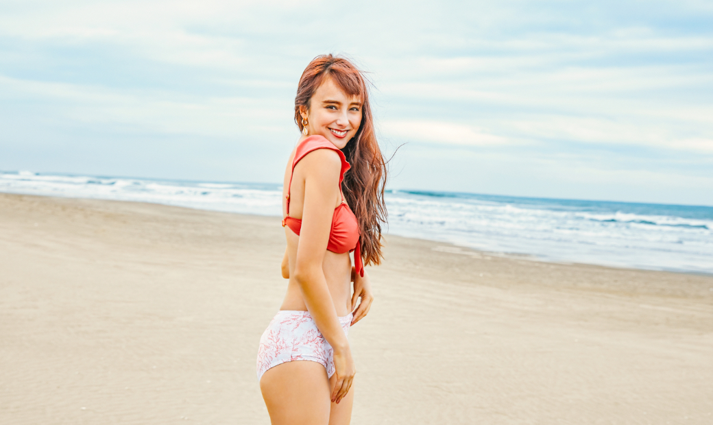 Bando bikini (shoulder frill) Nuance Red / Hign waist bottom (coral pattern) Nuance Red