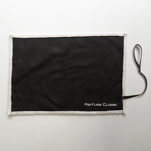 REVERSIBLE PET MAT | Perfume Closet | A!SMART