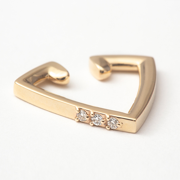 Three Dots Diamond Triangle Ear Cuff /スリードットダイヤ