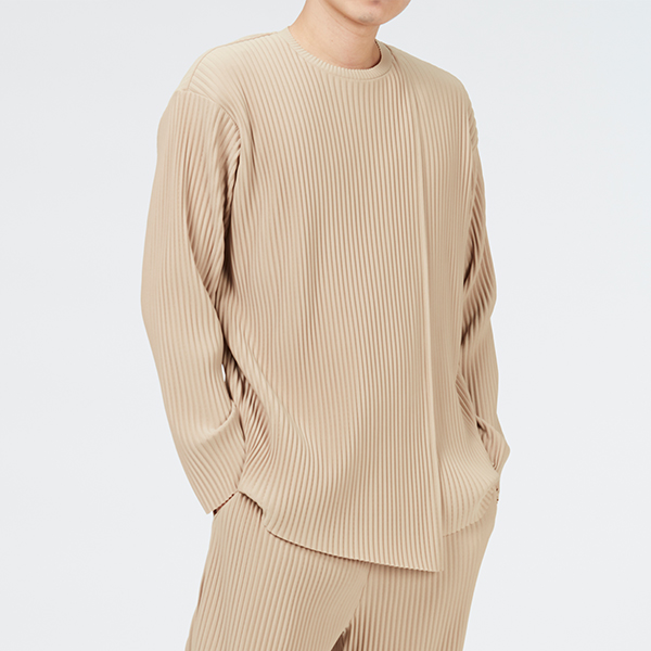 Layered Pleats Pullover / Beige | Perfume | A!SMART