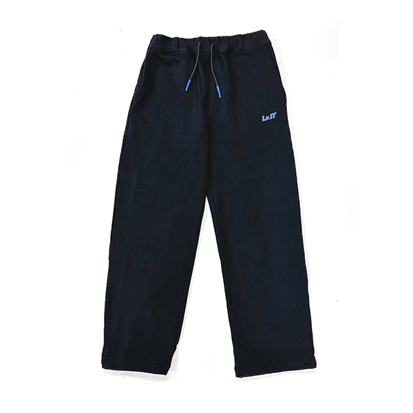 スウェットセットアップ | 鈴木愛奈 | A!SMART