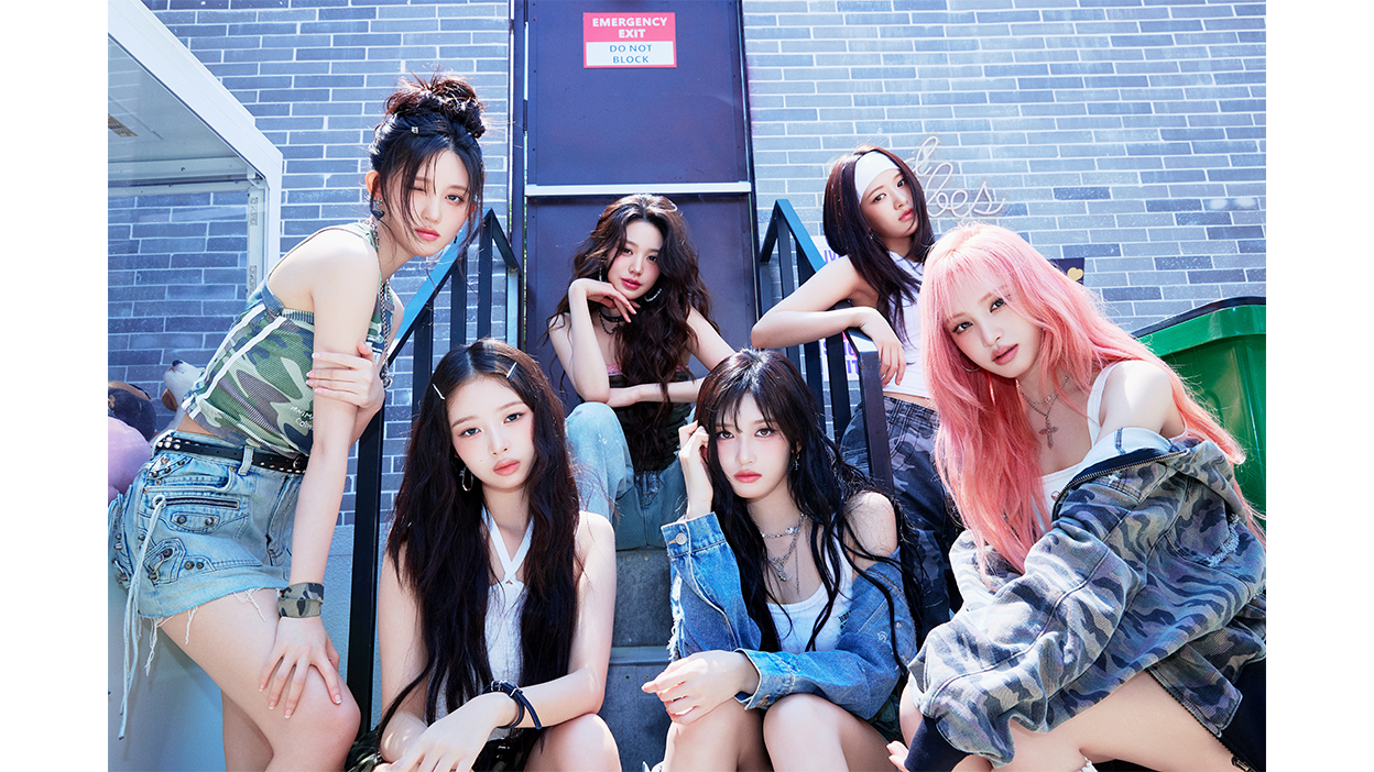 Stadium Jacket | IVE | A!SMART